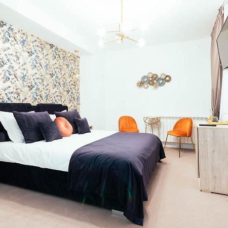 Liane Boutique Hotel Câmpulung Moldovenesc Dış mekan fotoğraf