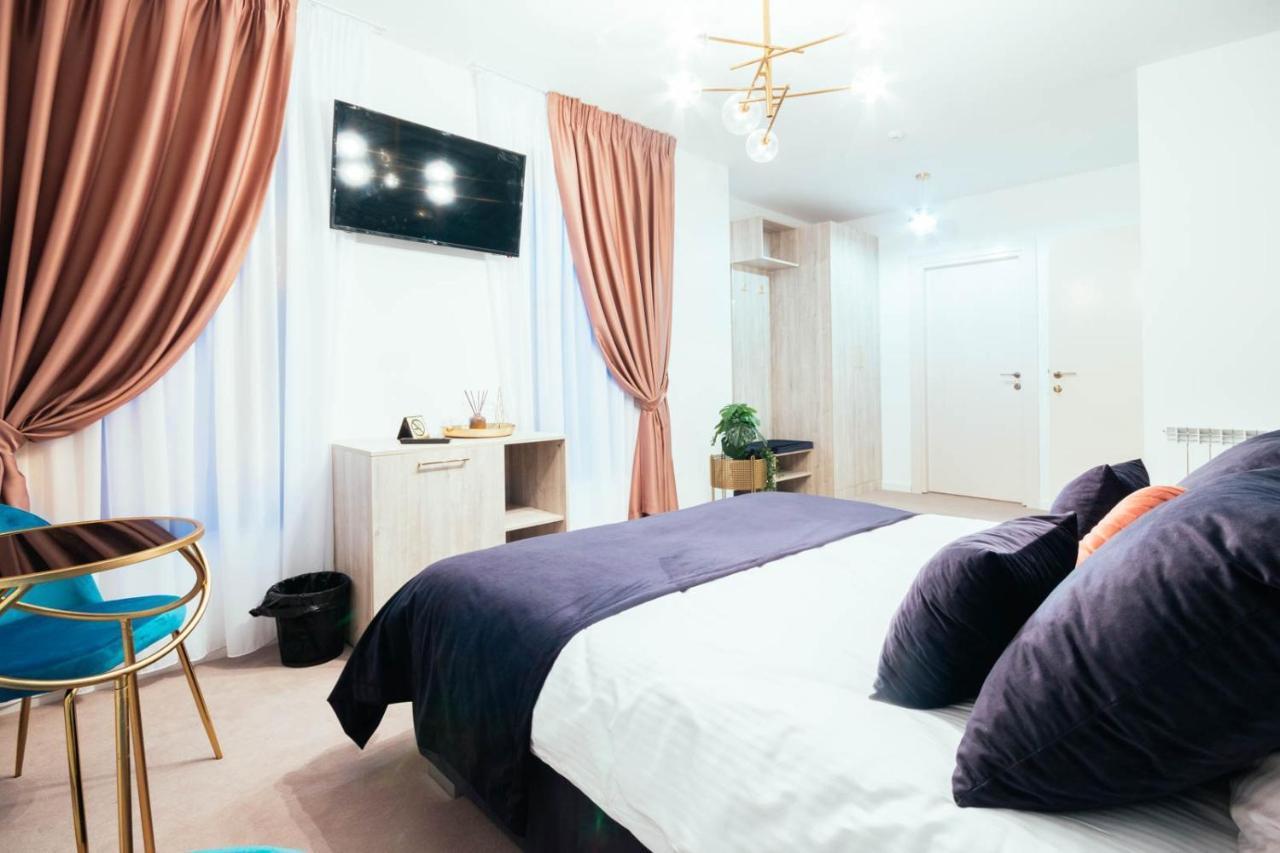 Liane Boutique Hotel Câmpulung Moldovenesc Dış mekan fotoğraf